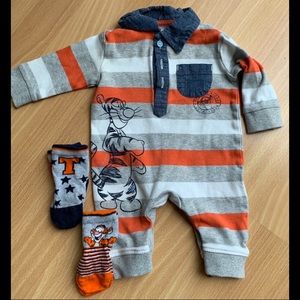 Disney Baby at George Tigger outfit & socks, 0-3mo